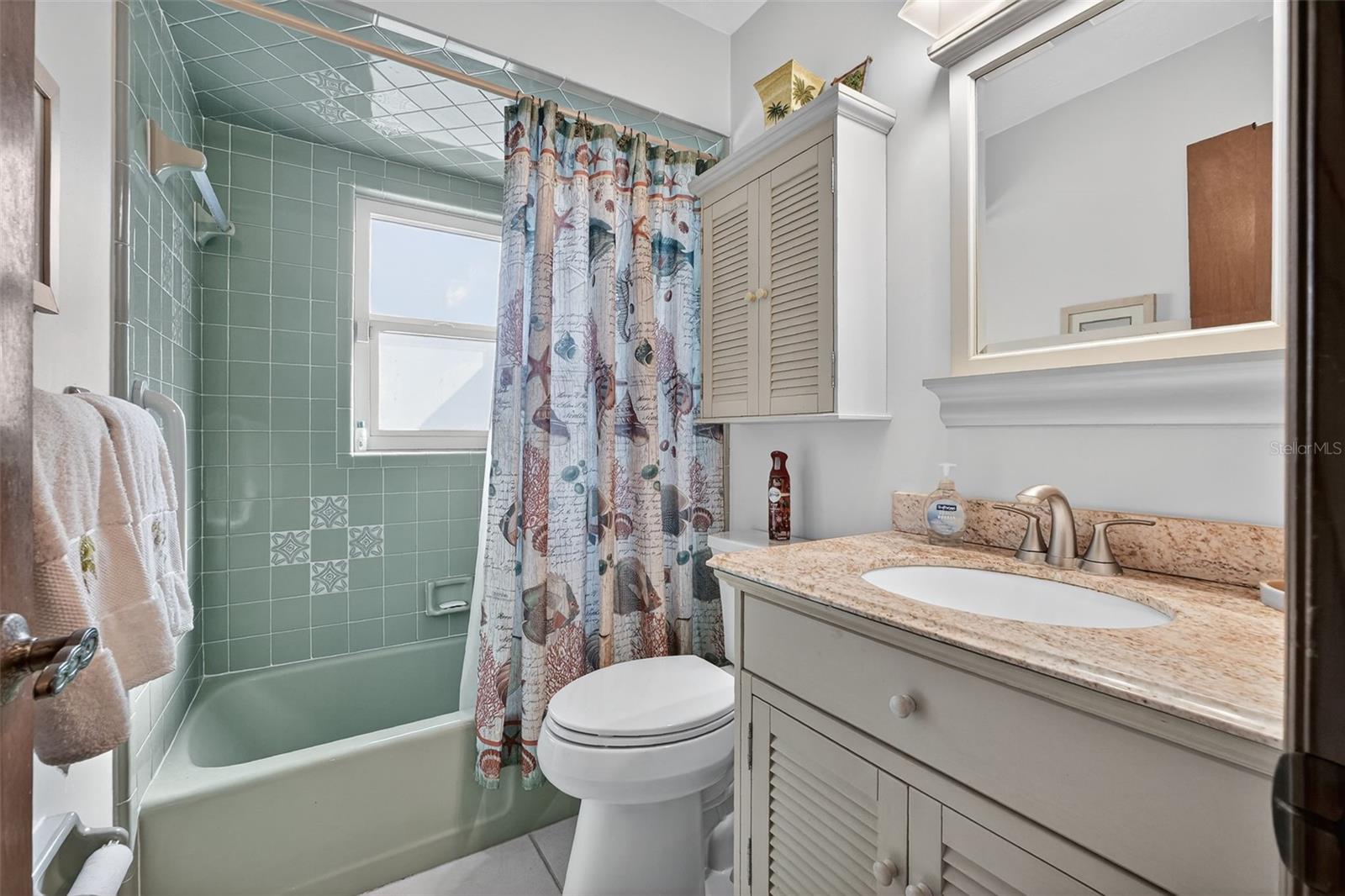 Image 25 of 68 For 923 Locust Street