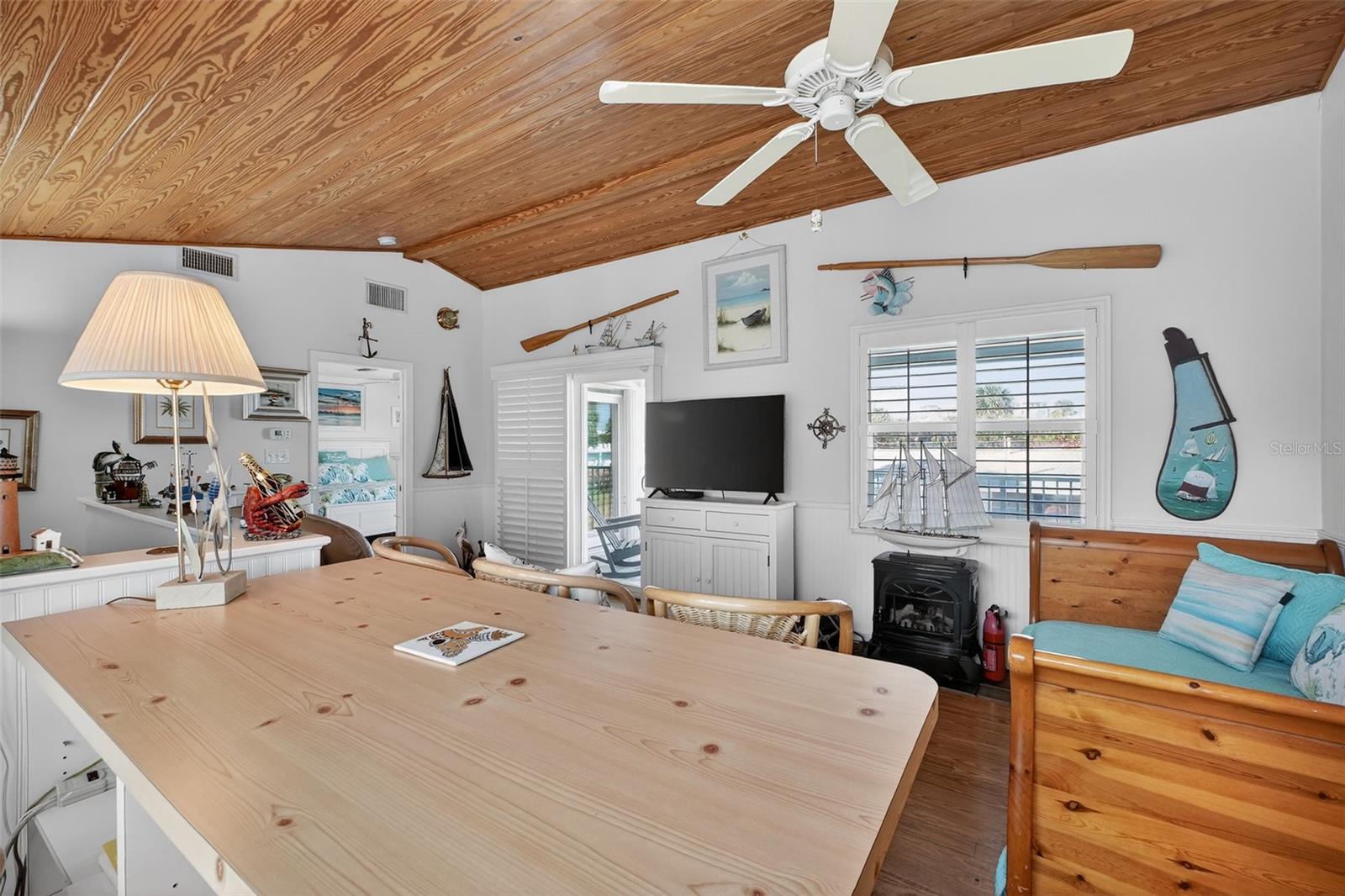 Image 36 of 68 For 923 Locust Street