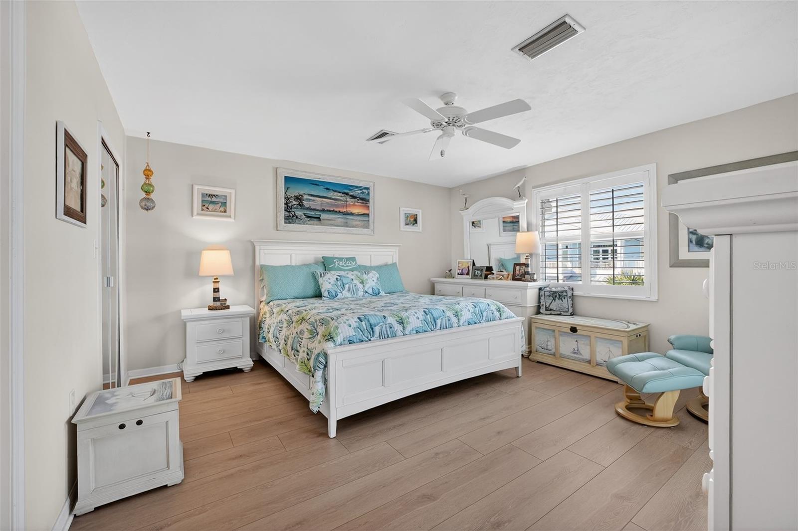 Image 37 of 68 For 923 Locust Street