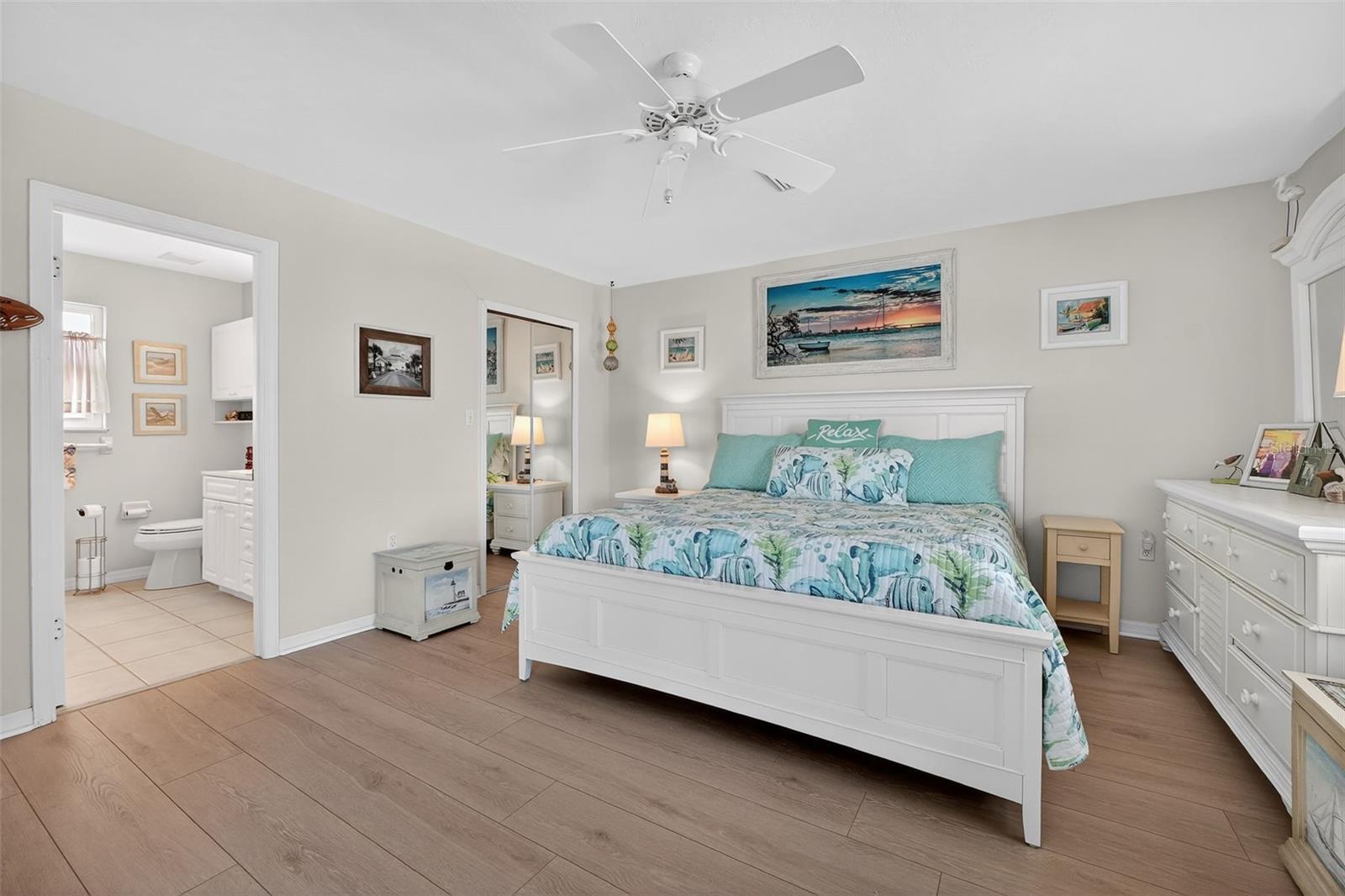 Image 39 of 68 For 923 Locust Street