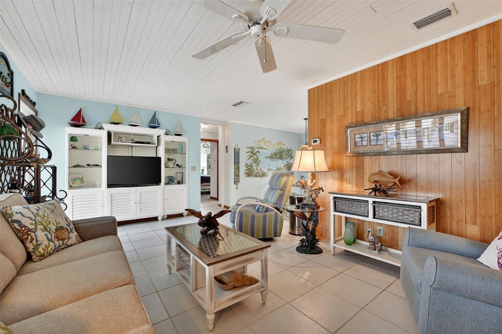 Image 66 of 68 For 923 Locust Street