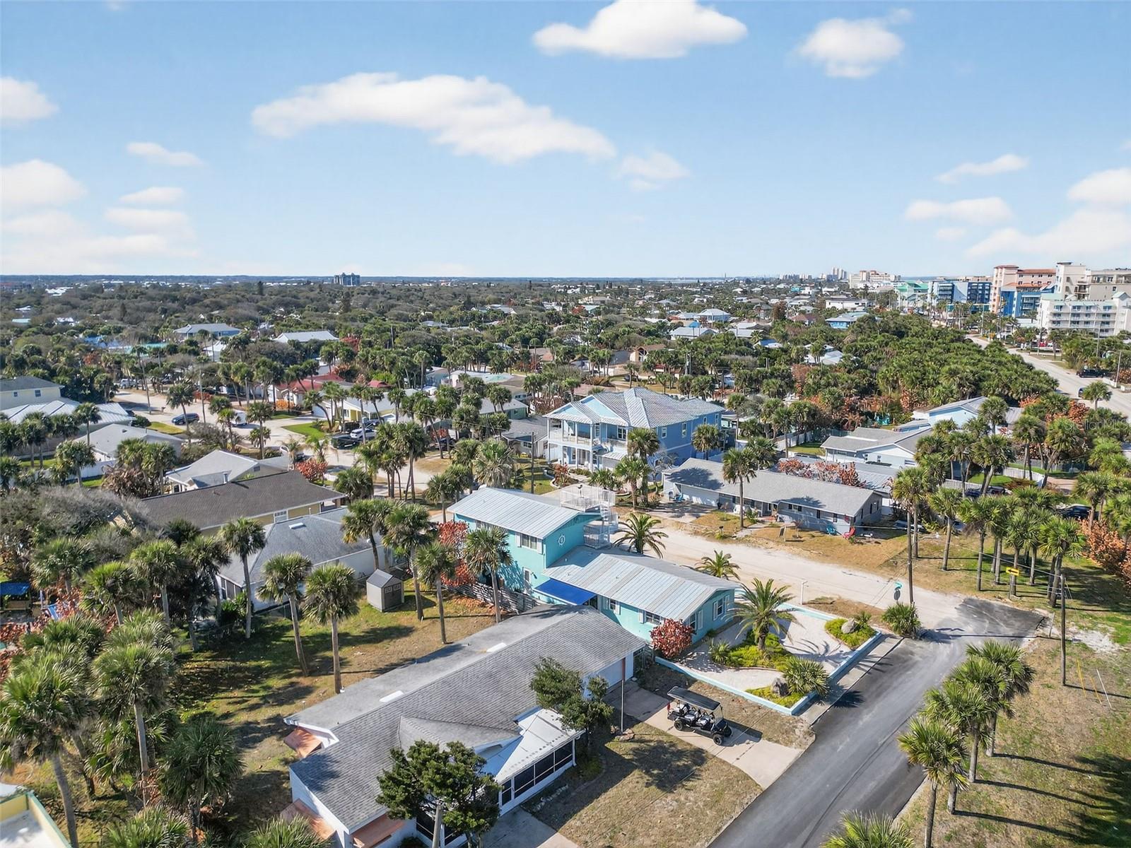 Image 9 of 68 For 923 Locust Street