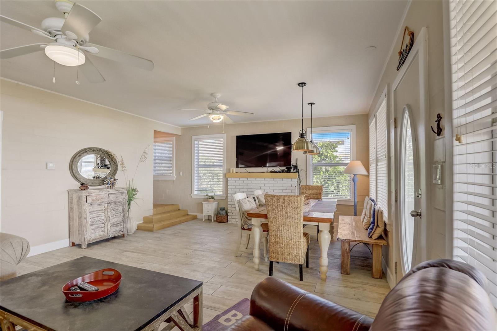 Image 29 of 59 For 2101 Hill Street