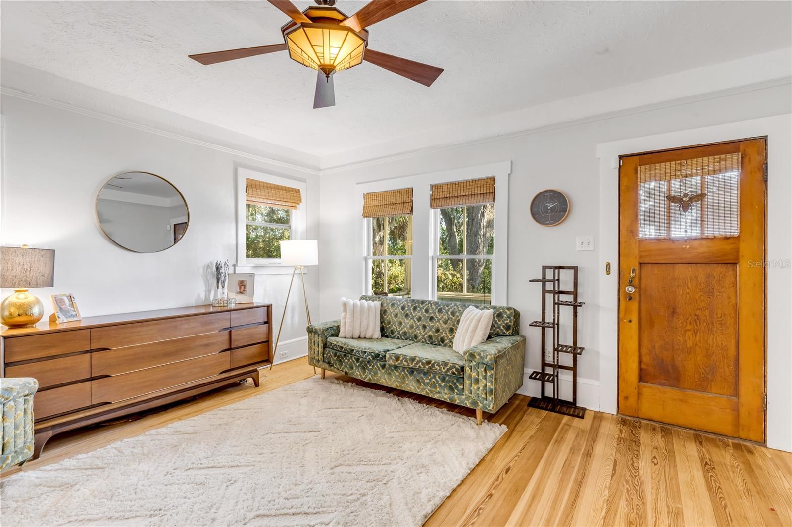 Image 16 of 72 For 3054 Dixie Freeway