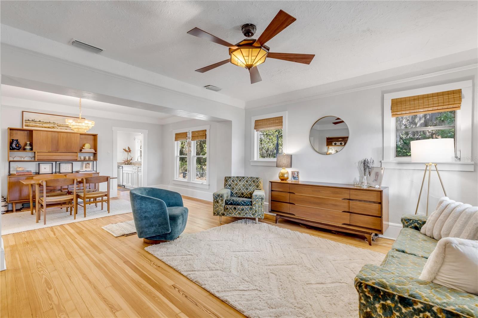 Image 17 of 72 For 3054 Dixie Freeway