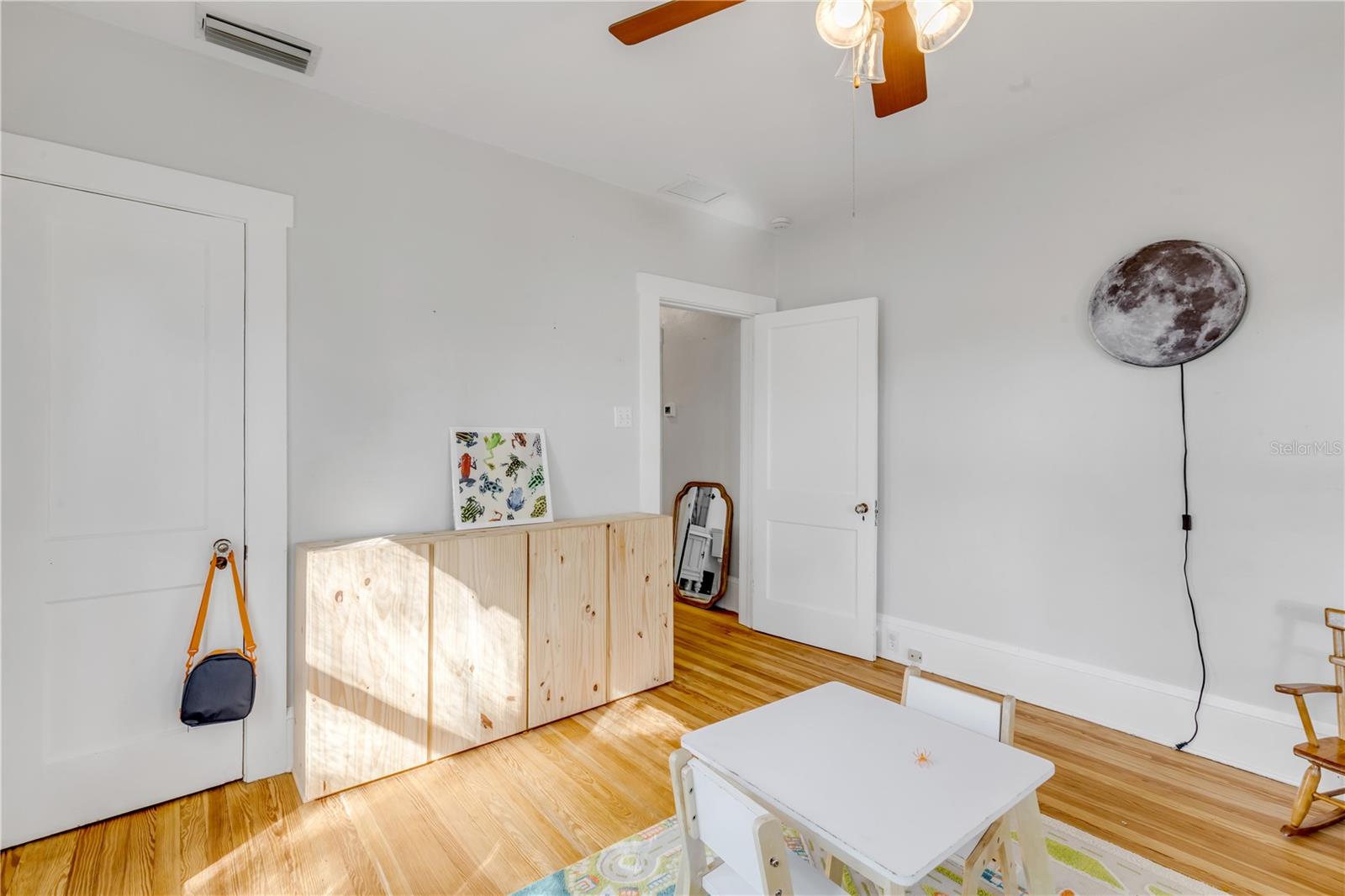 Image 43 of 72 For 3054 Dixie Freeway