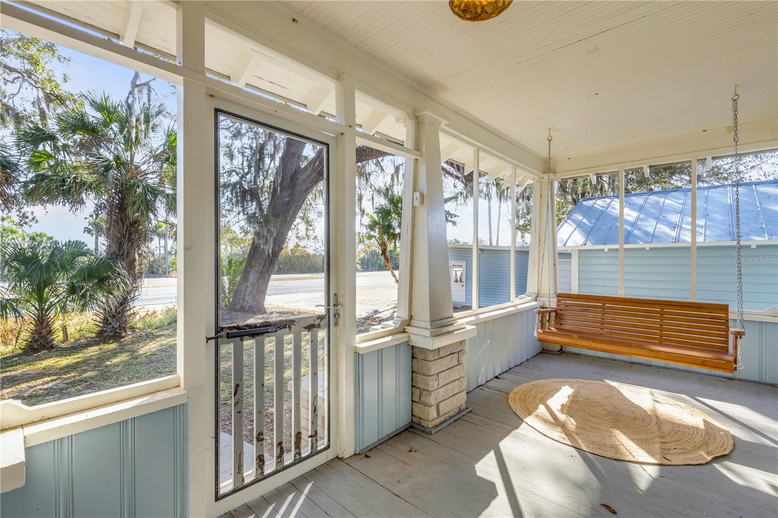 Image 9 of 72 For 3054 Dixie Freeway