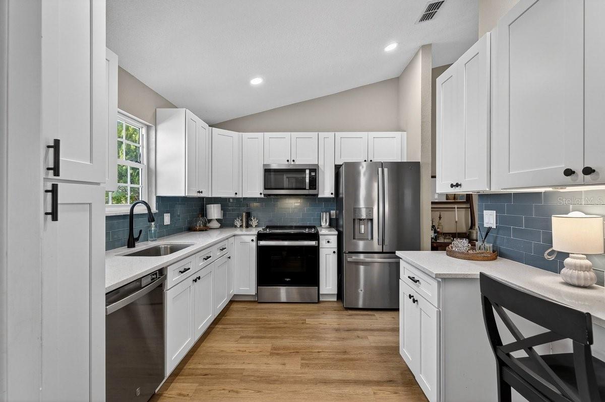 Image 31 of 55 For 701 Pine Shores Circle