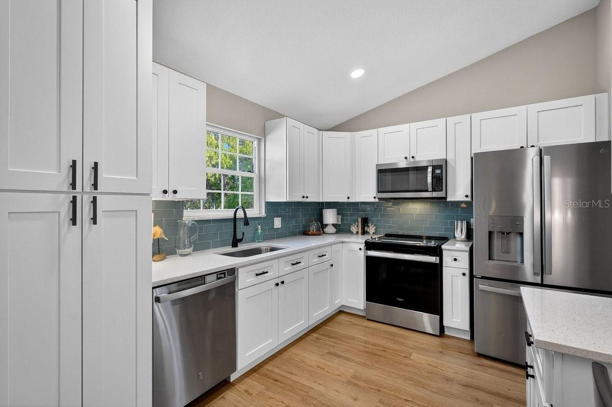 Image 32 of 55 For 701 Pine Shores Circle