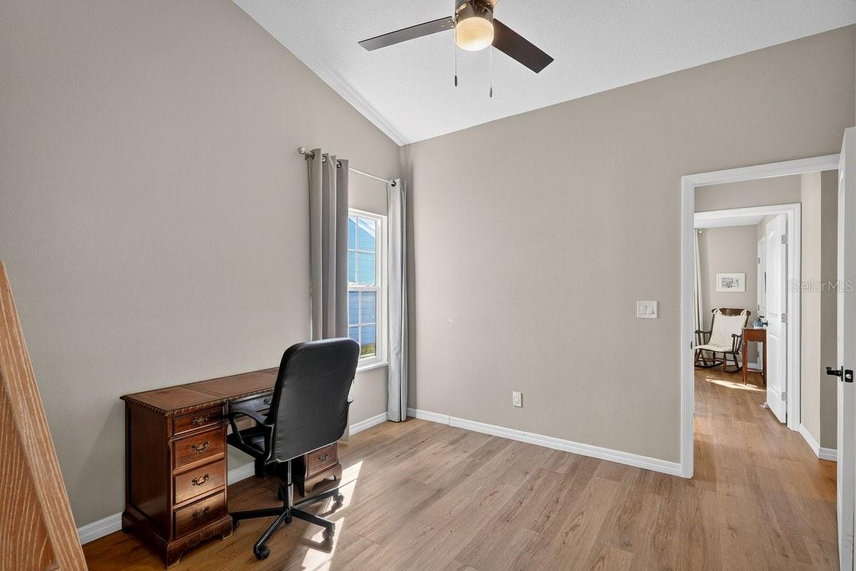 Image 37 of 55 For 701 Pine Shores Circle