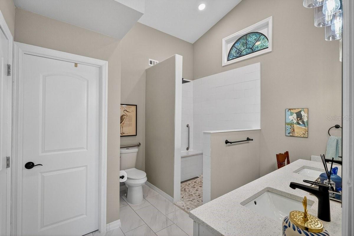 Image 45 of 55 For 701 Pine Shores Circle