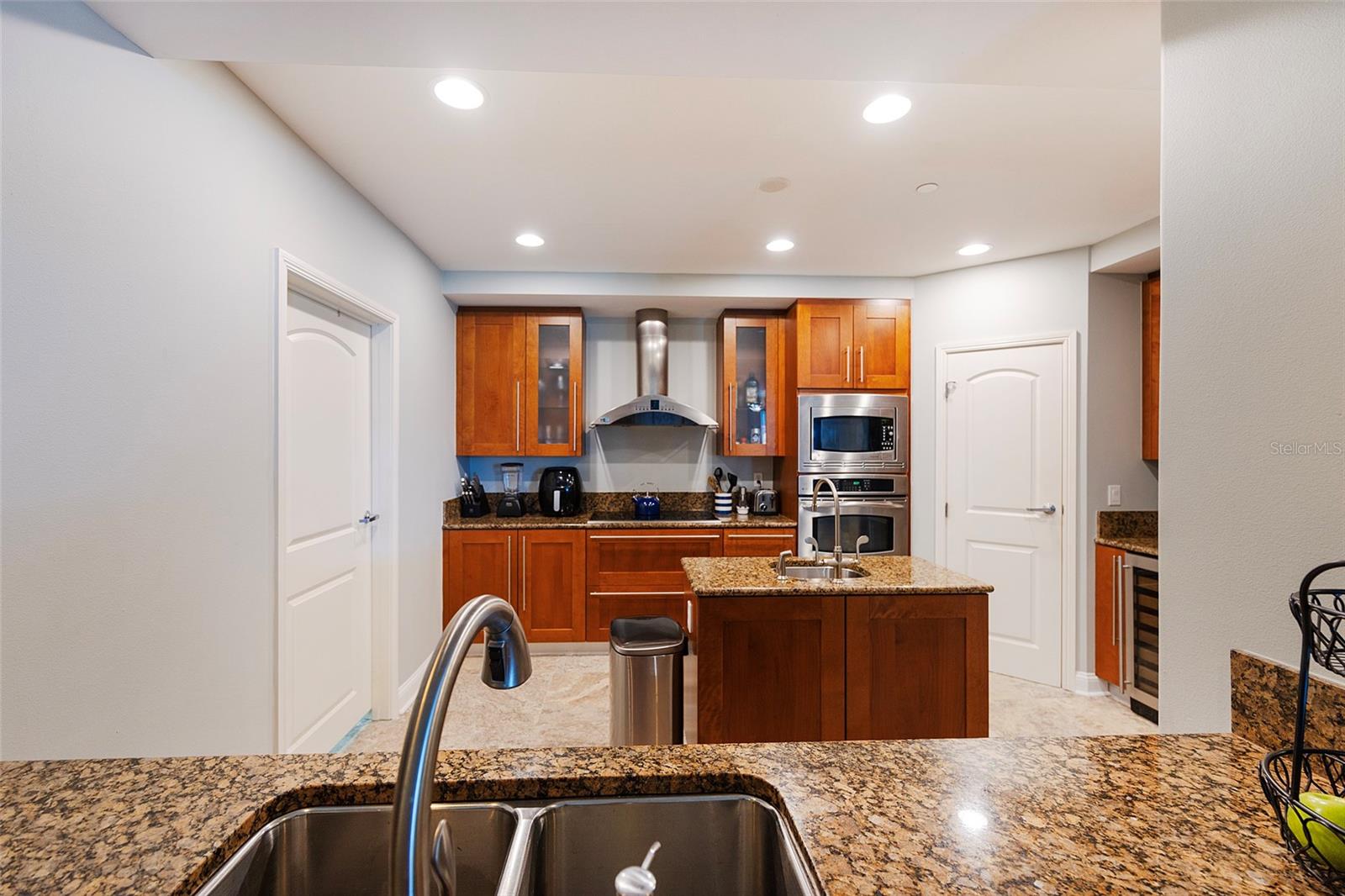 Image 43 of 62 For 3703 Atlantic Avenue 505