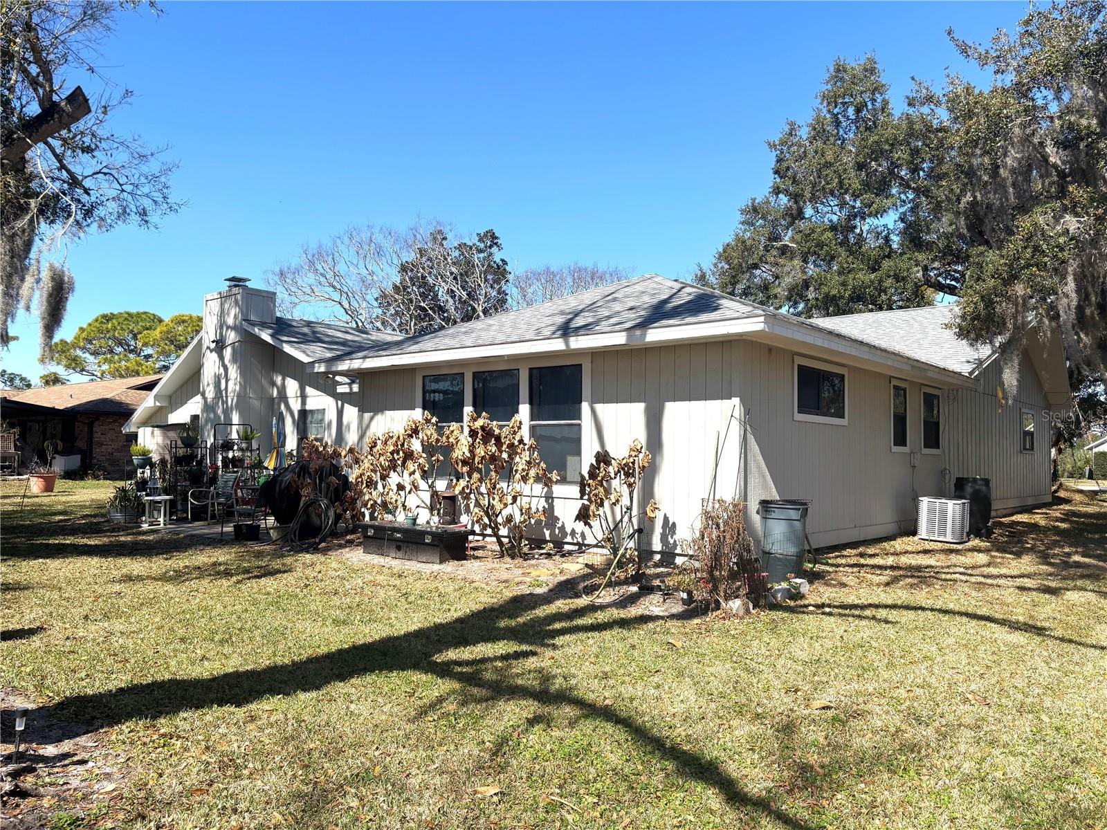 Image 22 of 24 For 6 Fairgreen Avenue