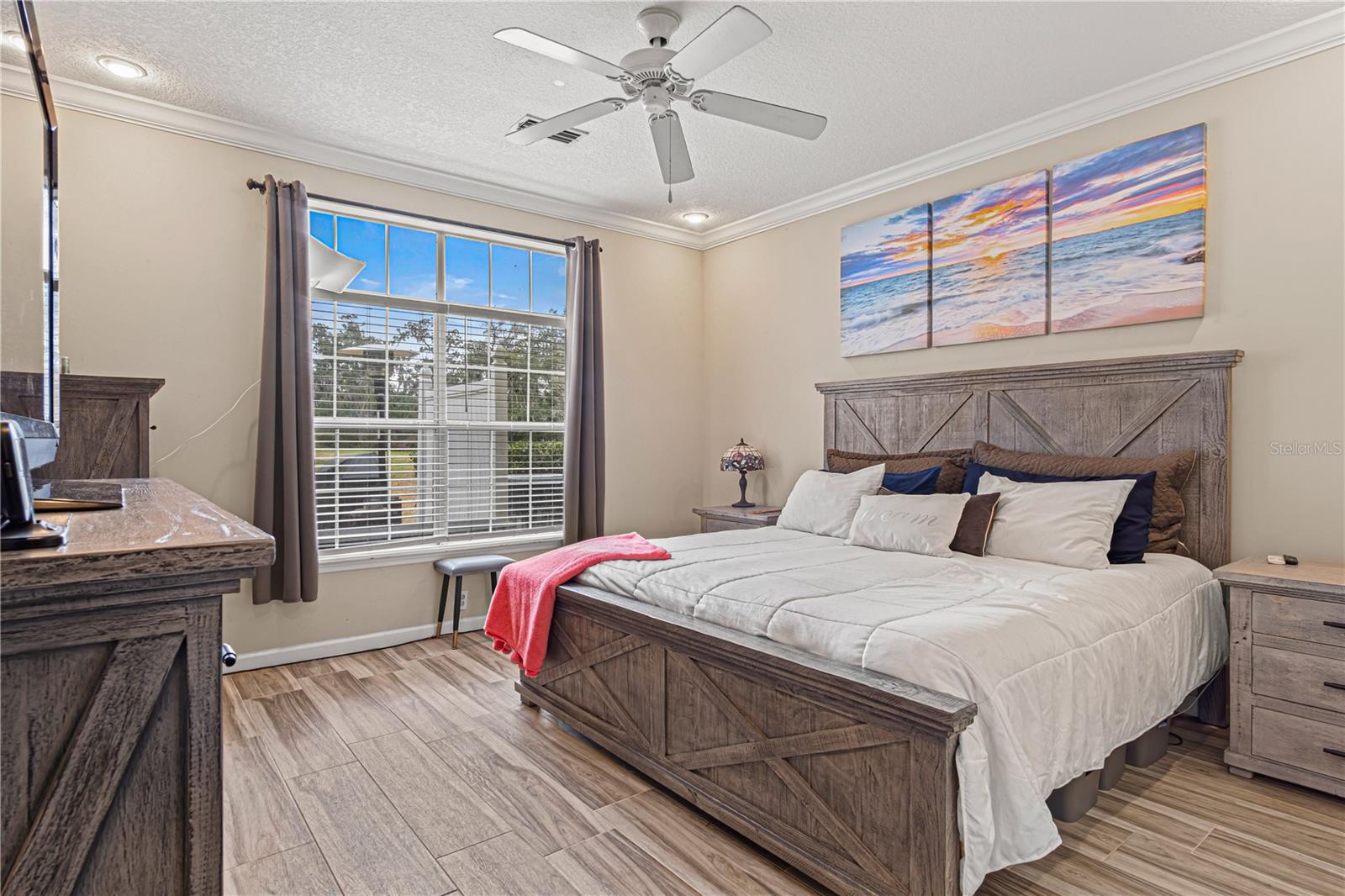 Image 6 of 57 For 1981 Turnbull Lakes Drive