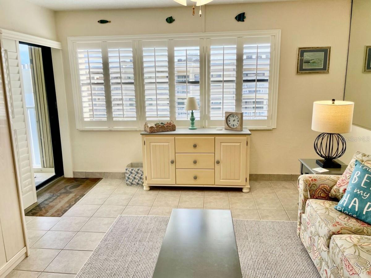 Listing photo id 8 for 4175 Atlantic Avenue 509