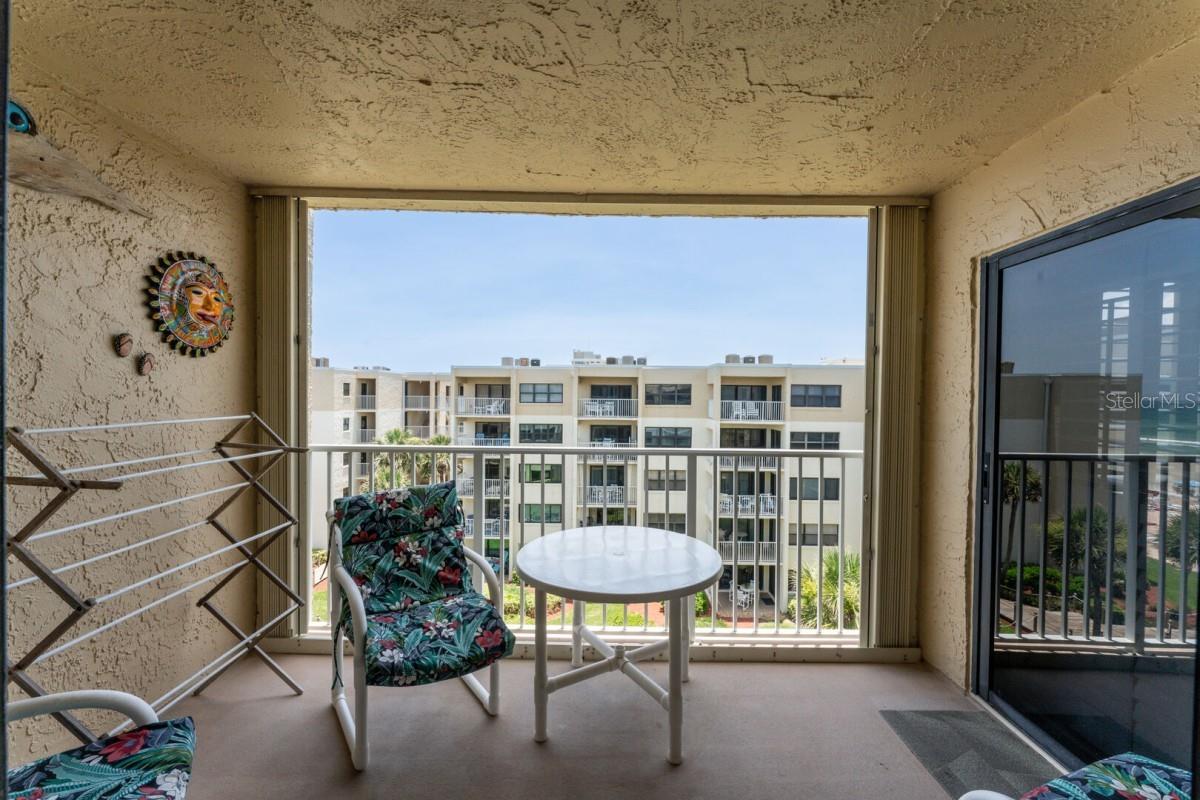 Listing photo id 1 for 4175 Atlantic Avenue 509