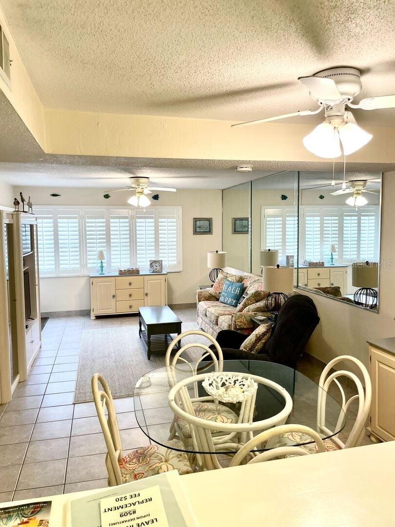 Listing photo id 5 for 4175 Atlantic Avenue 509