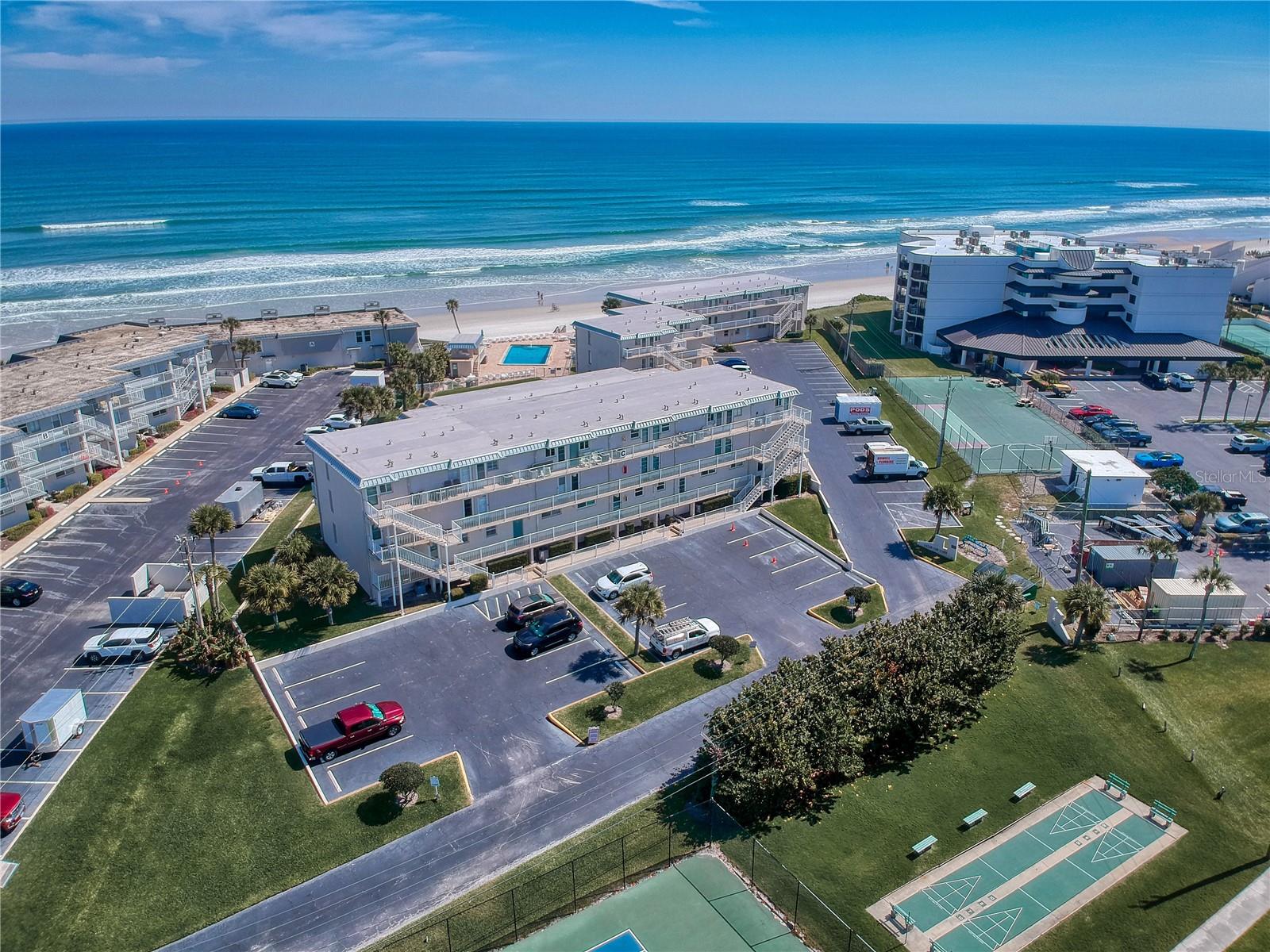 Image 3 of 48 For 4849 Saxon Drive C208