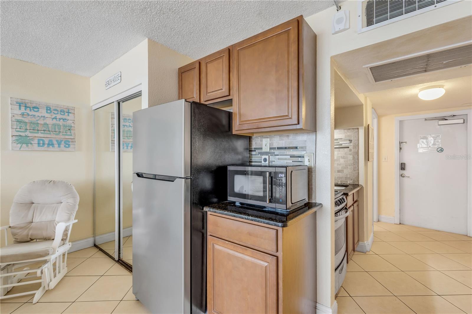 Image 11 of 29 For 2301 Atlantic Avenue 323