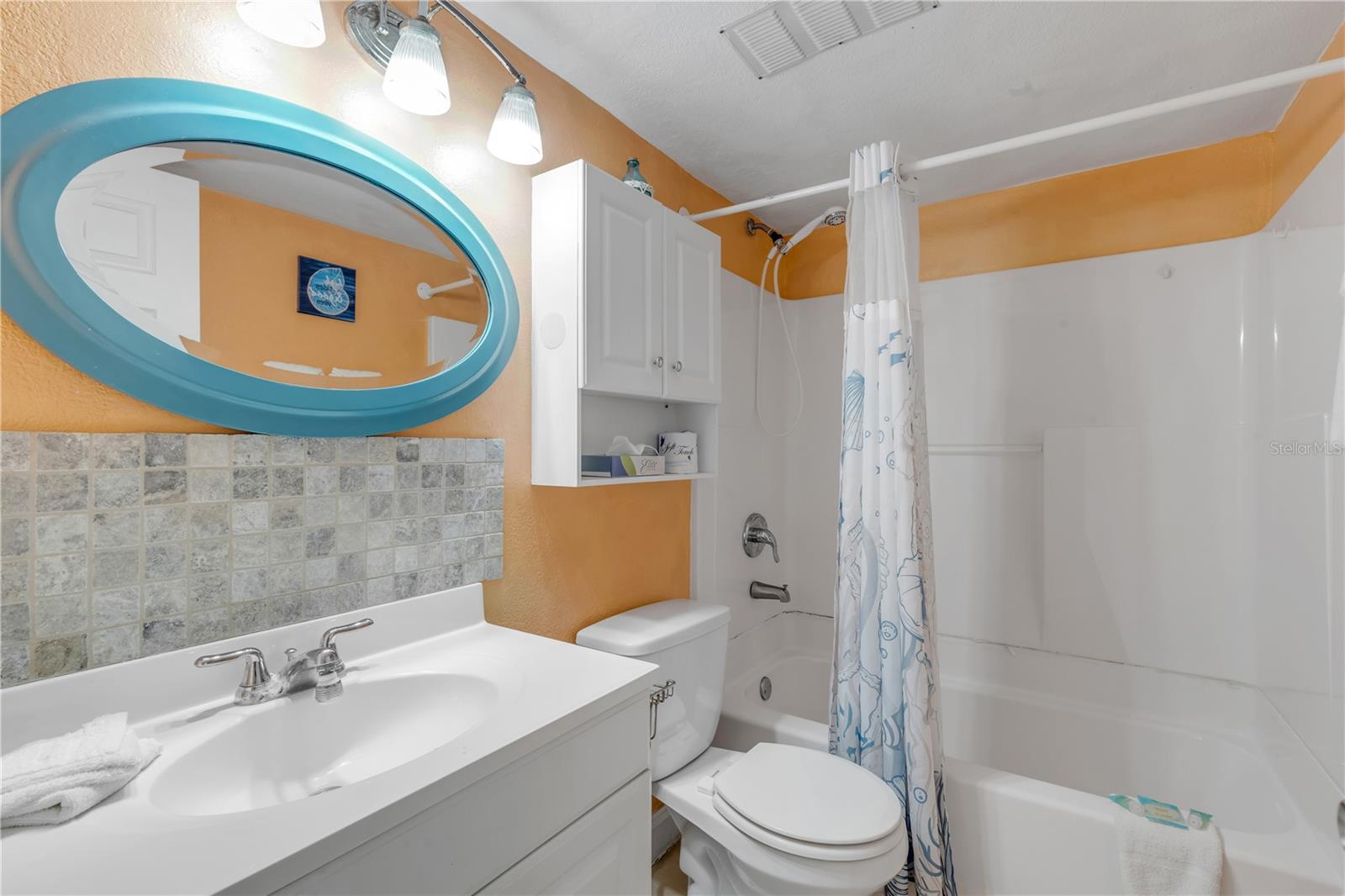 Image 14 of 29 For 2301 Atlantic Avenue 323