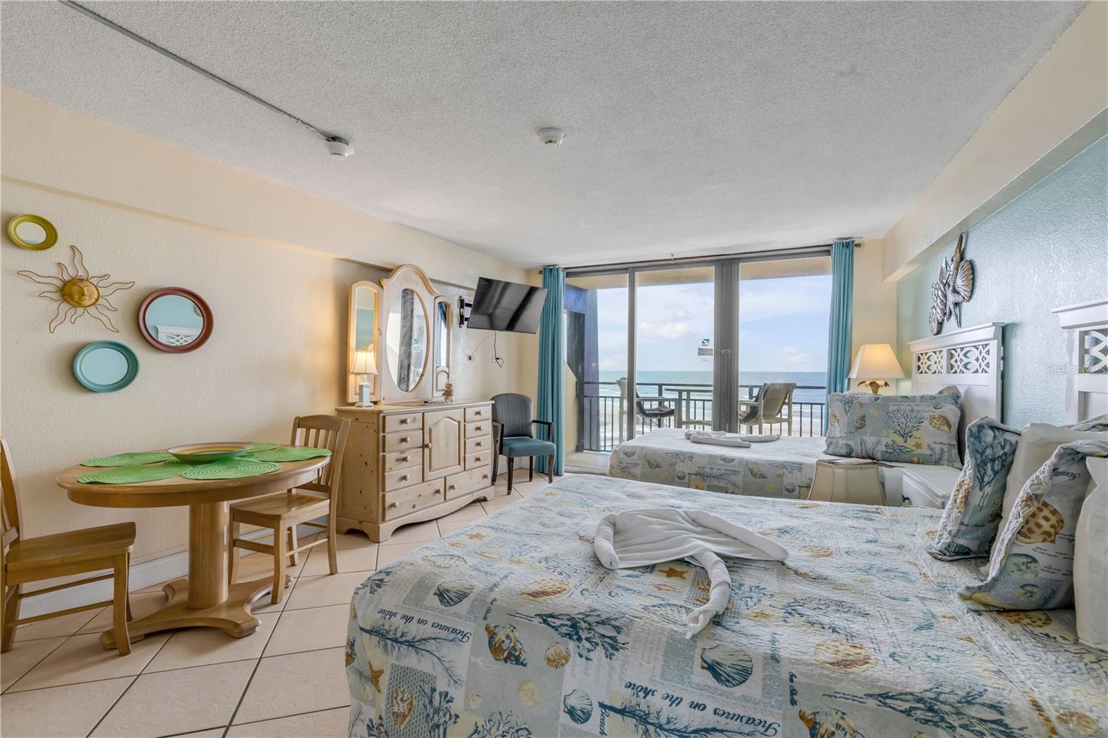 Image 5 of 29 For 2301 Atlantic Avenue 323