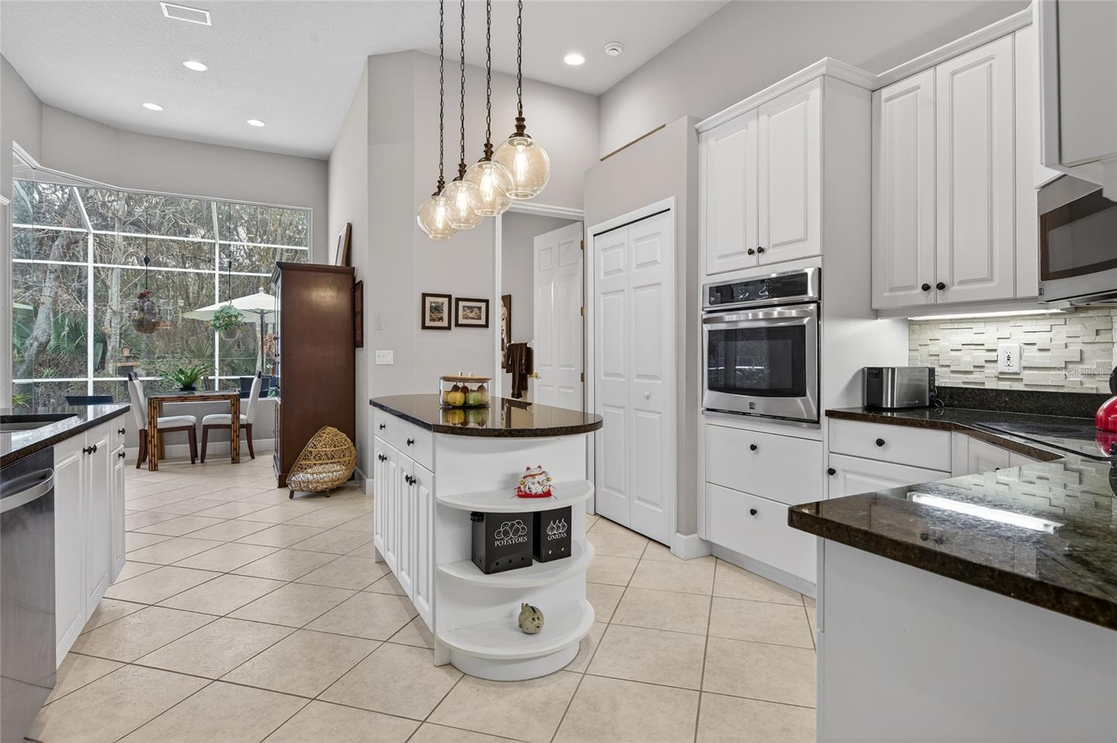 Image 22 of 59 For 6085 Sanctuary Garden Boulevard