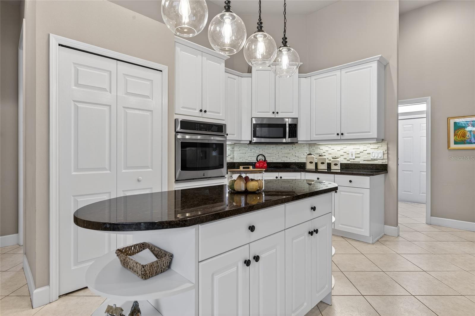 Image 24 of 59 For 6085 Sanctuary Garden Boulevard