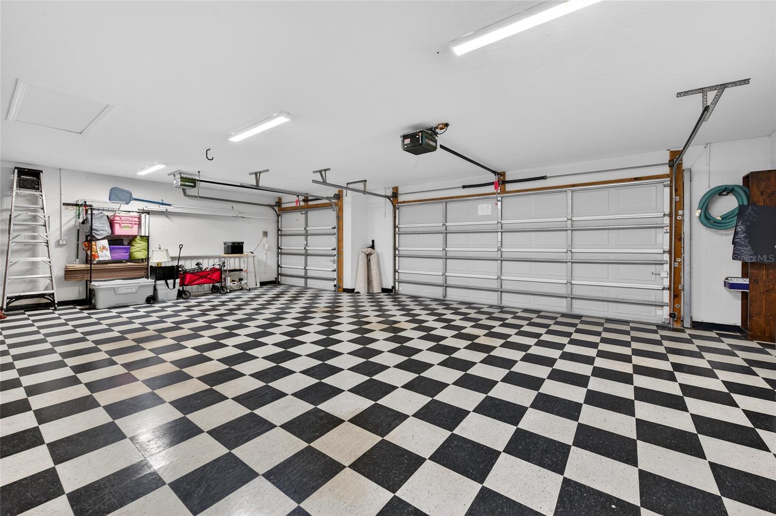 Image 43 of 59 For 6085 Sanctuary Garden Boulevard