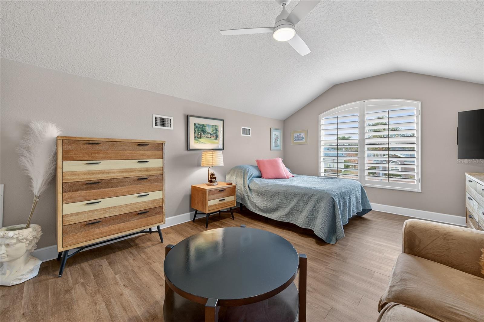 Image 46 of 59 For 6085 Sanctuary Garden Boulevard