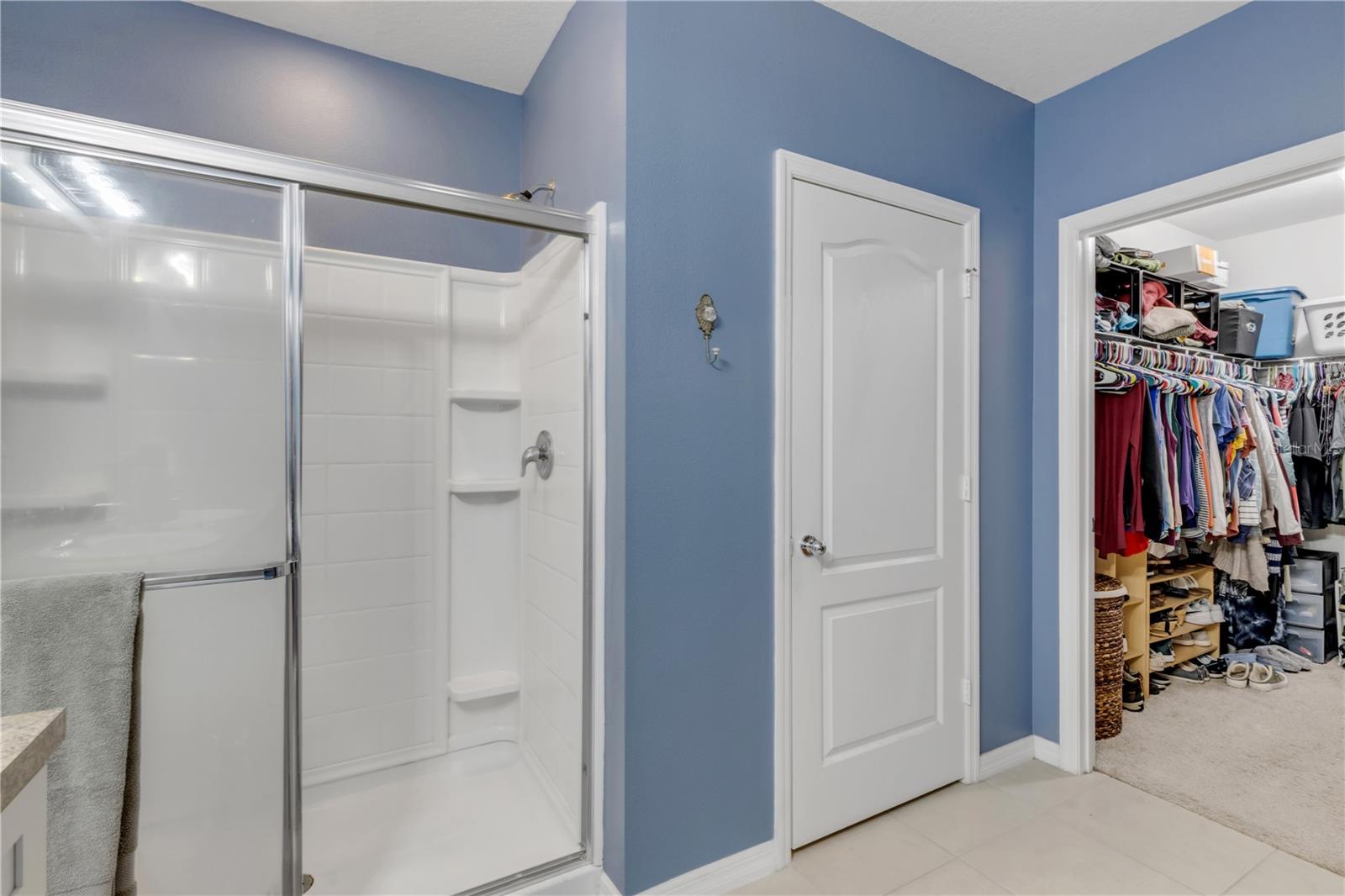 Image 17 of 32 For 402 Pink Coral Lane