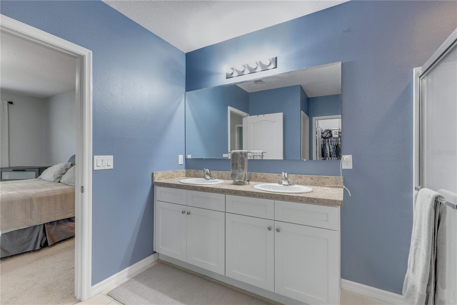 Image 18 of 32 For 402 Pink Coral Lane