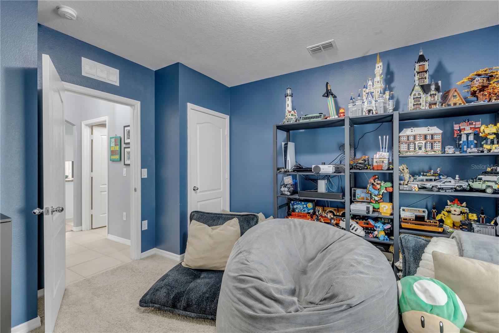 Image 25 of 32 For 402 Pink Coral Lane