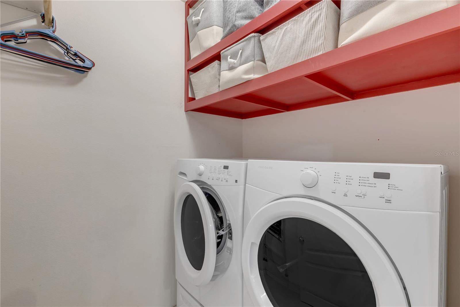 Image 28 of 32 For 402 Pink Coral Lane