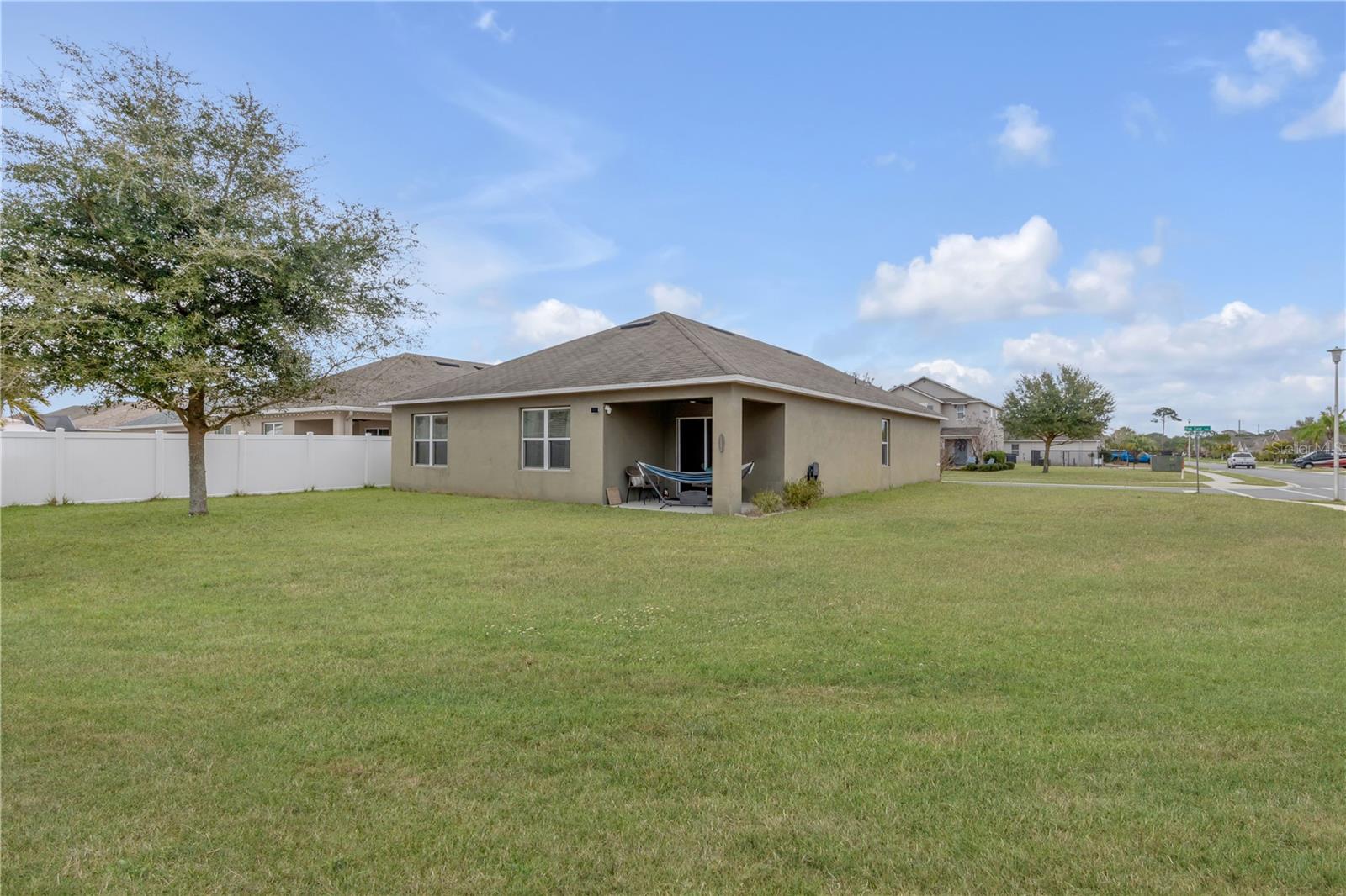 Image 30 of 32 For 402 Pink Coral Lane