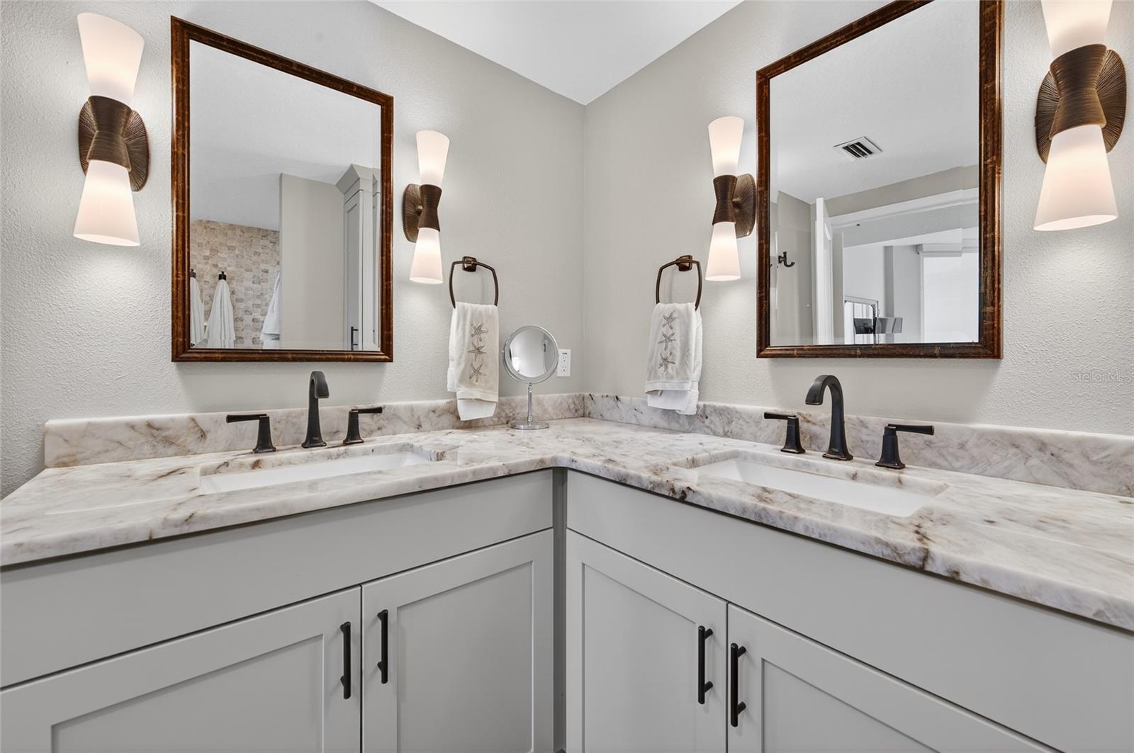 Image 15 of 41 For 4381 Atlantic Avenue 703