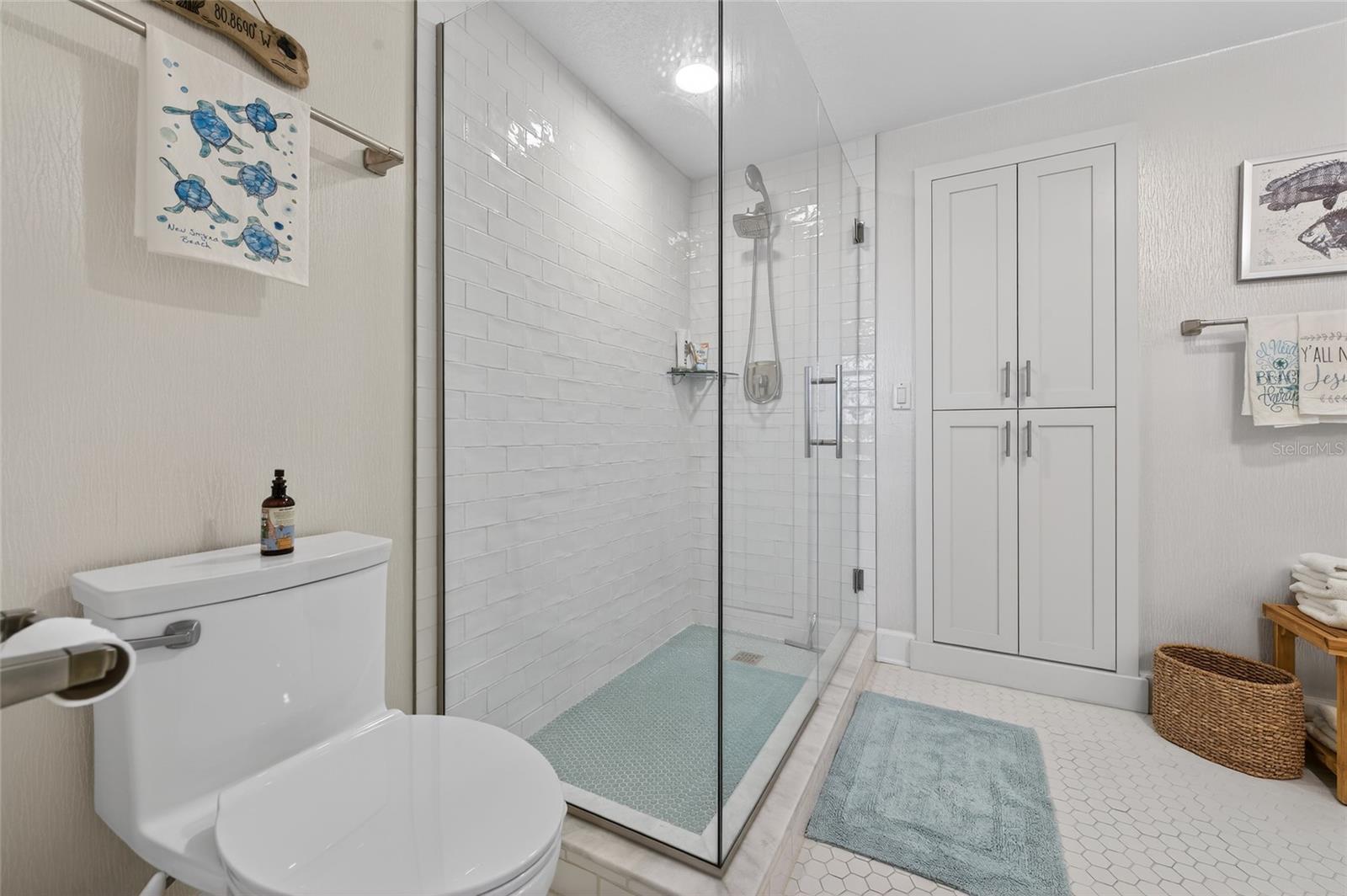 Image 22 of 41 For 4381 Atlantic Avenue 703