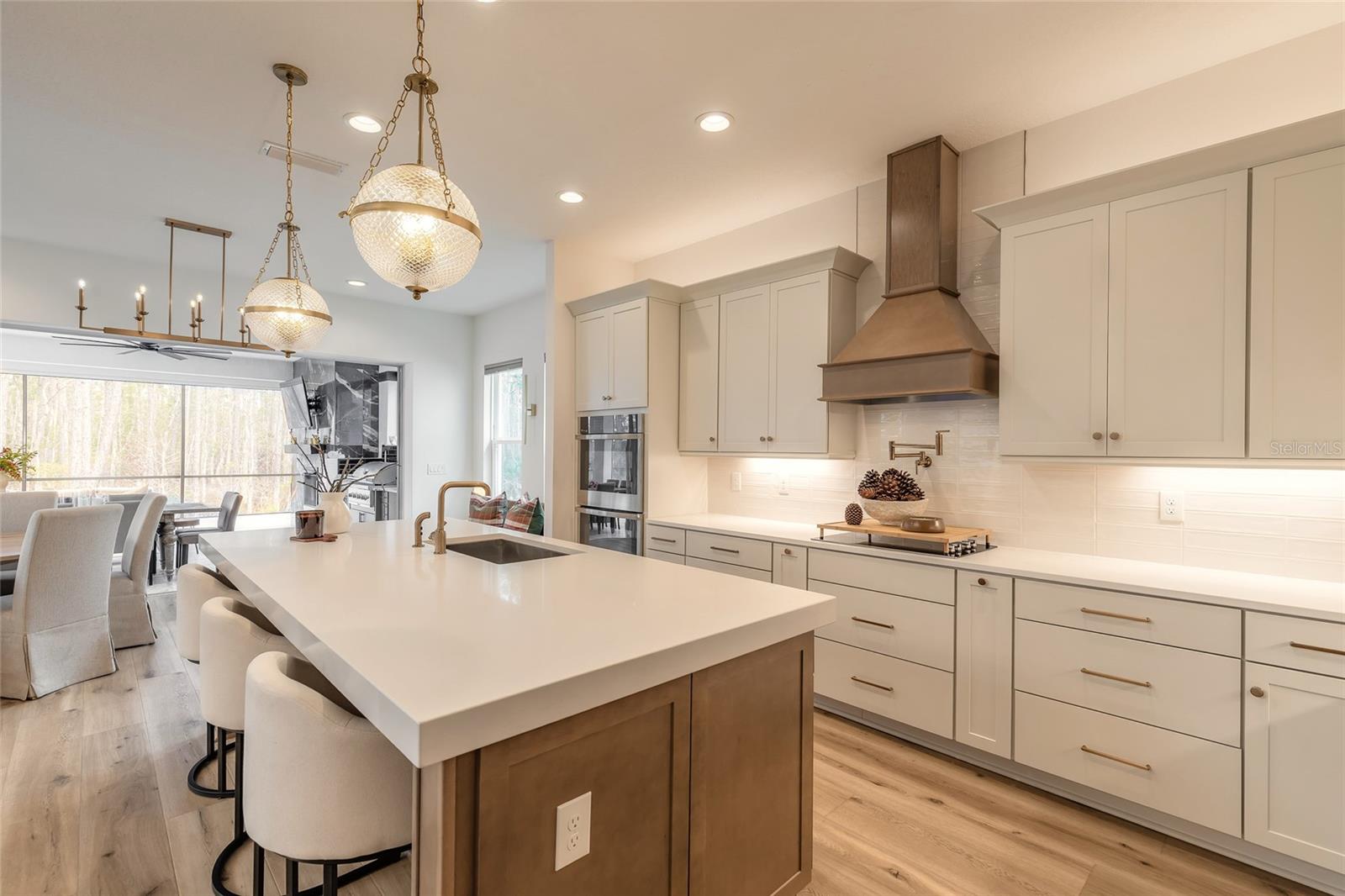 Image 12 of 91 For 6402 Limmerick Lane