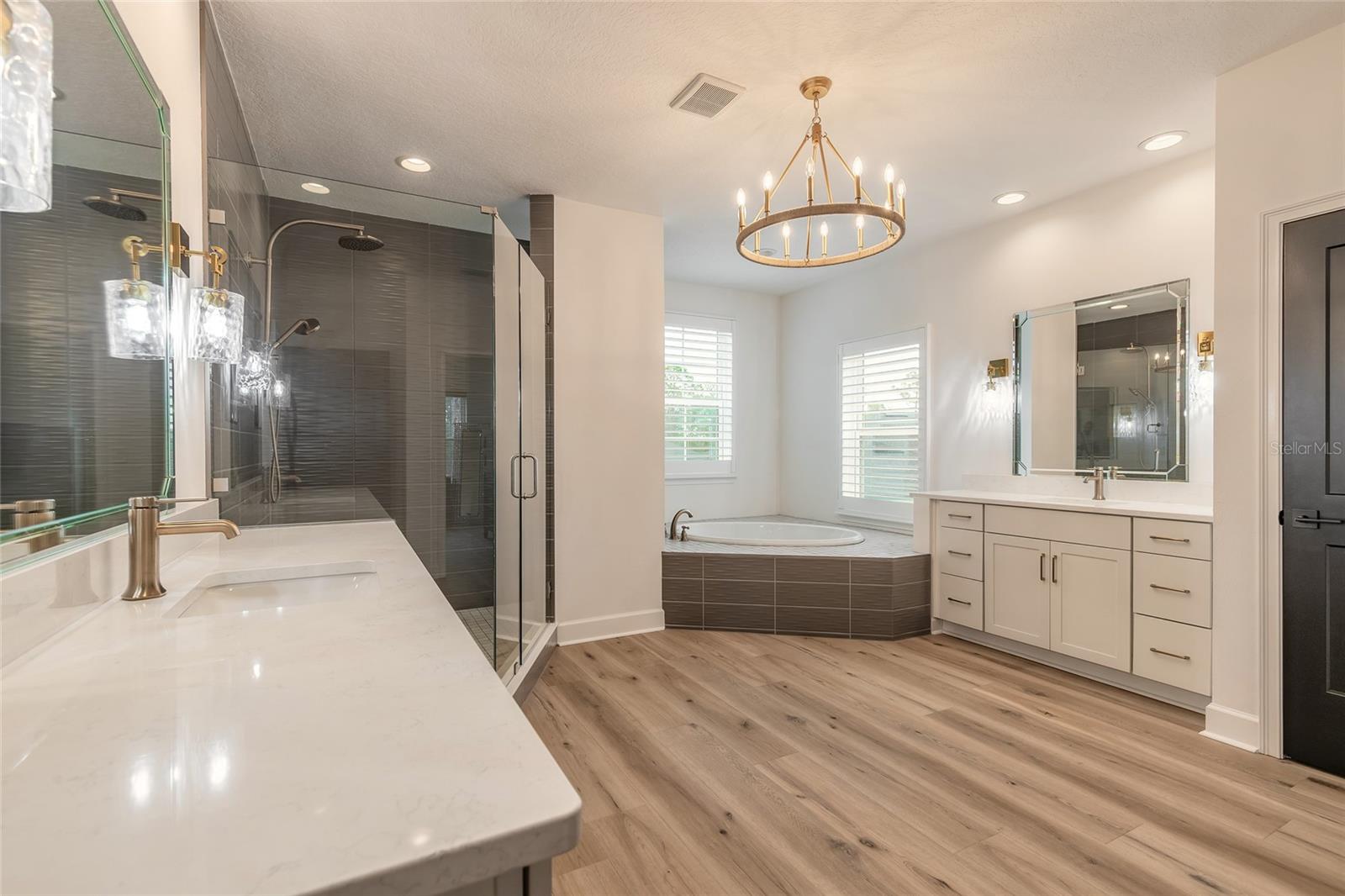 Image 24 of 91 For 6402 Limmerick Lane