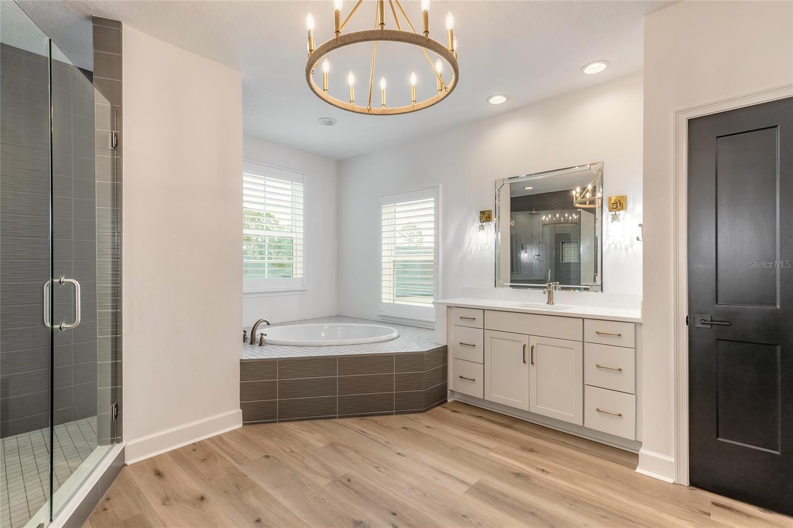 Image 26 of 91 For 6402 Limmerick Lane