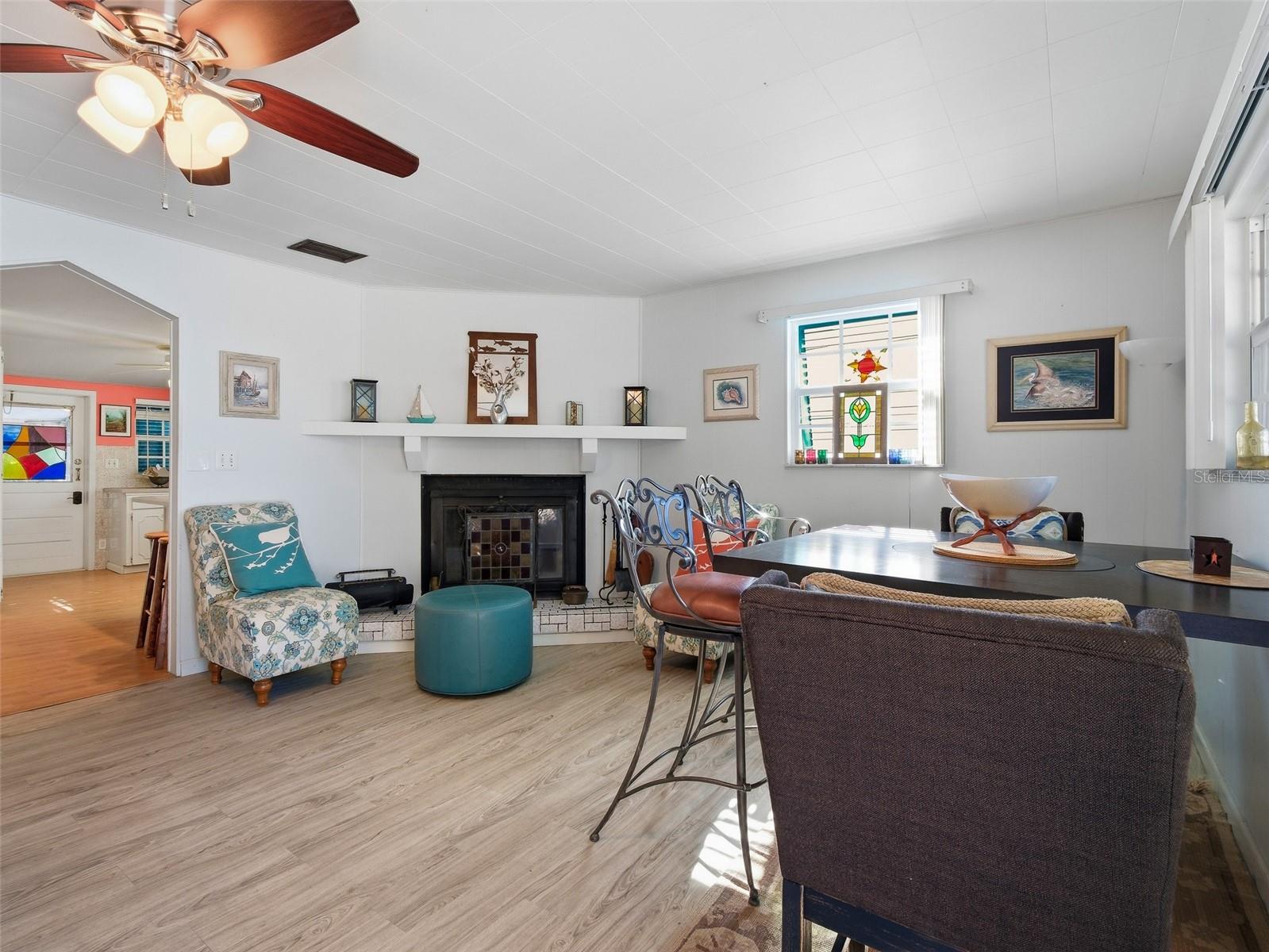 Image 16 of 59 For 813 11th Avenue