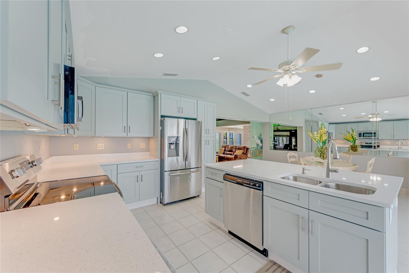 Image 12 of 38 For 3326 Peninsula Drive