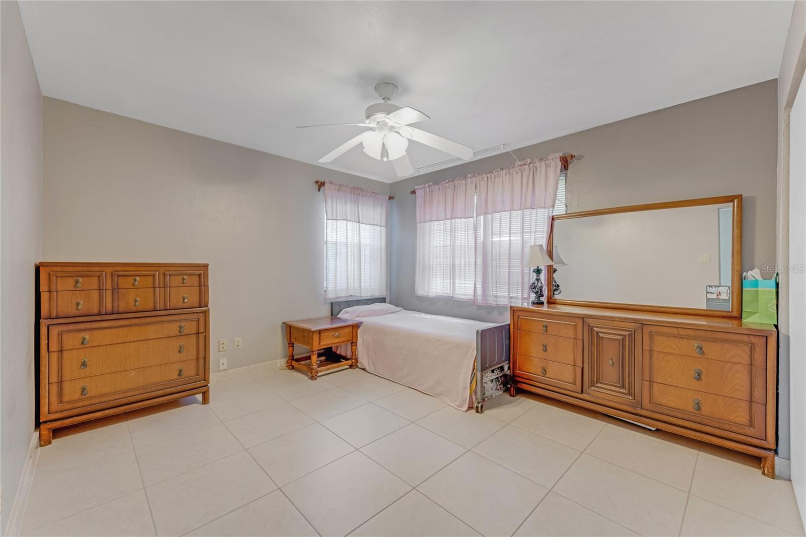 Image 22 of 38 For 3326 Peninsula Drive