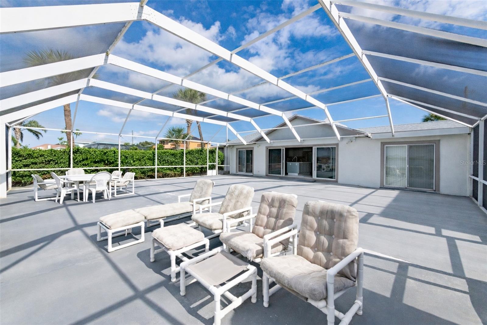 Image 30 of 38 For 3326 Peninsula Drive