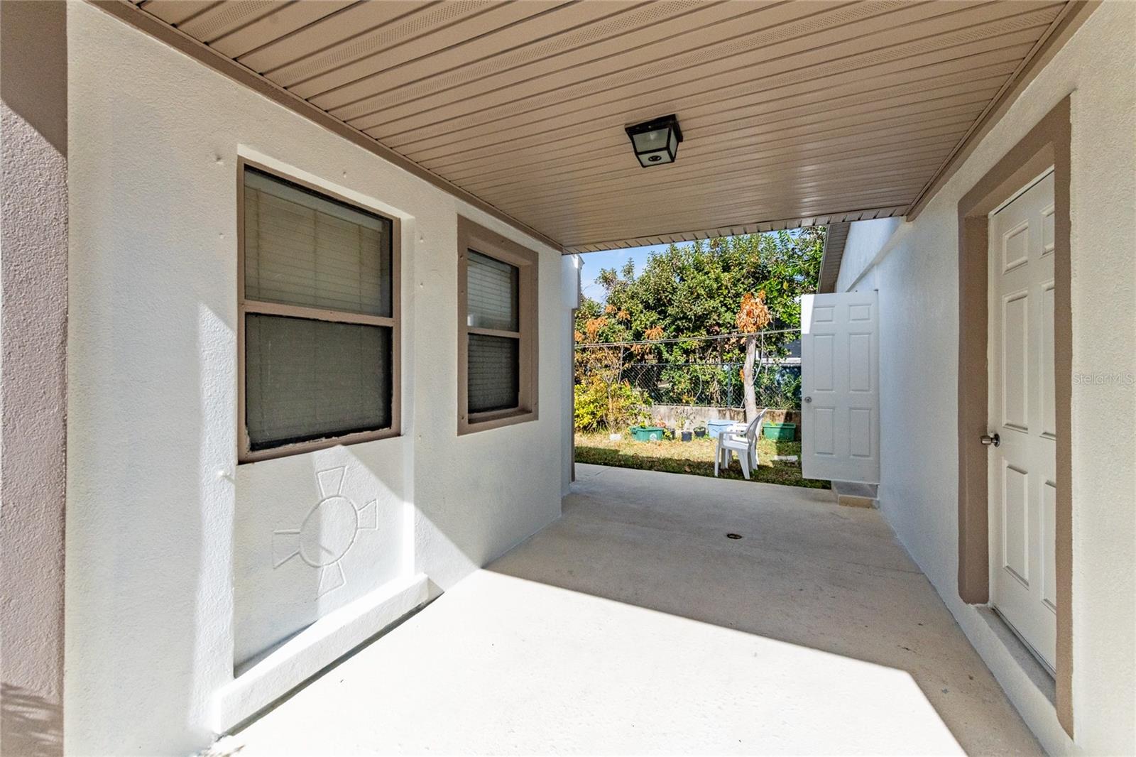 Image 5 of 38 For 3326 Peninsula Drive