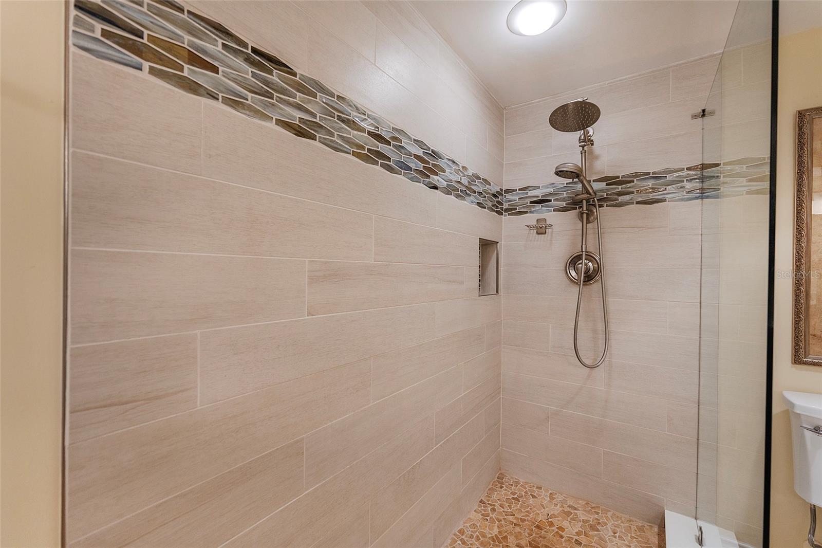 Image 30 of 64 For 4631 Atlantic Avenue 8601