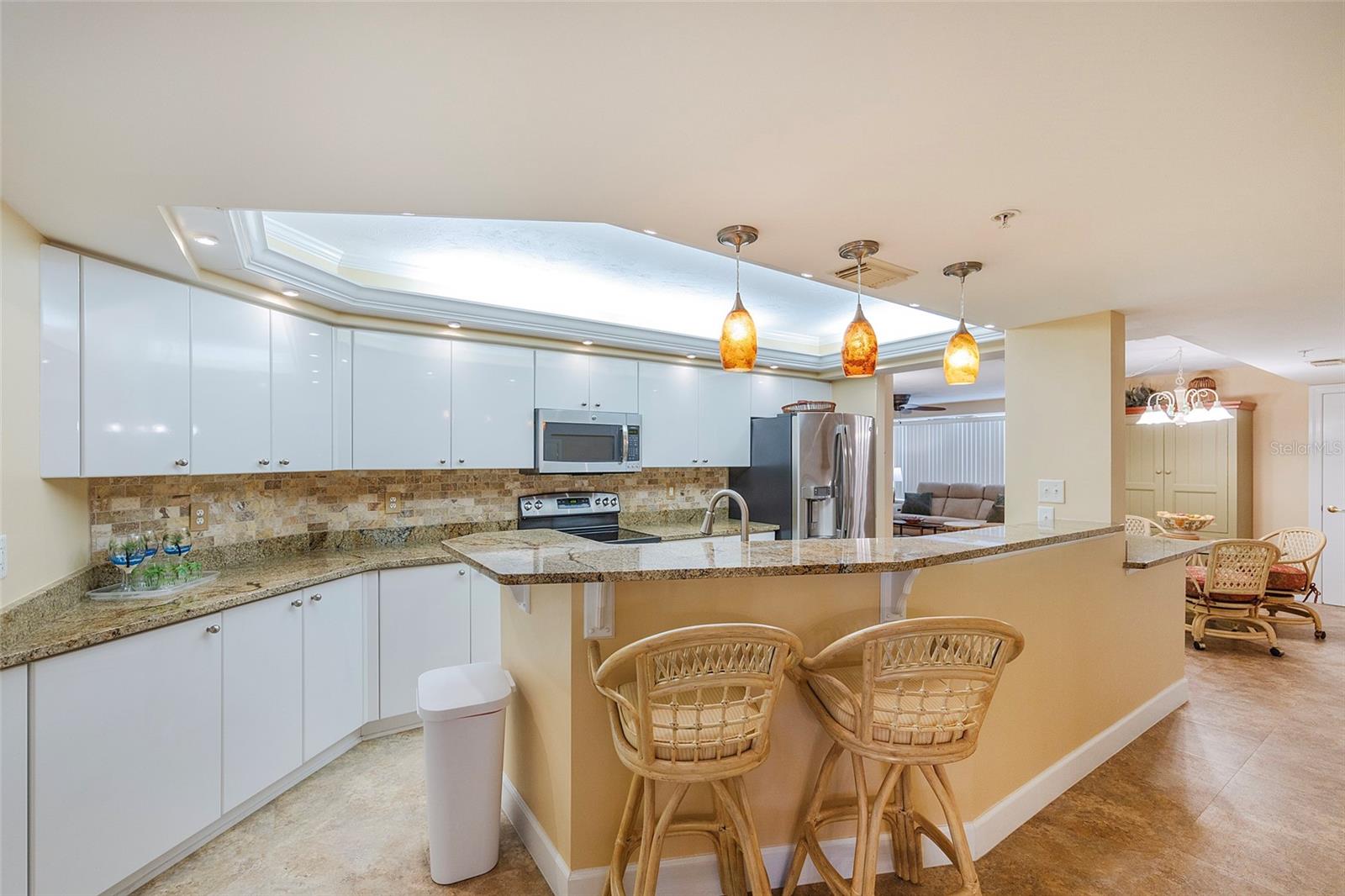 Image 46 of 64 For 4631 Atlantic Avenue 8601