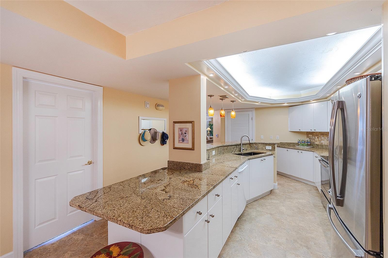 Image 54 of 64 For 4631 Atlantic Avenue 8601