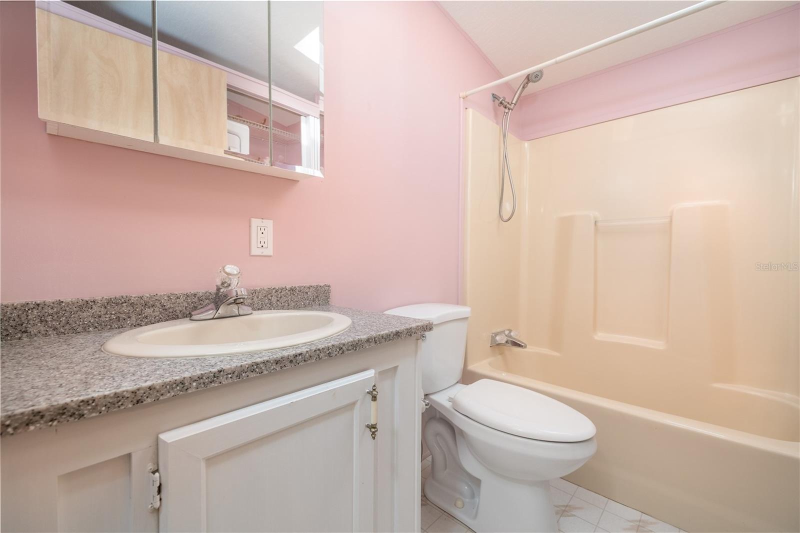 Image 18 of 45 For 522 Starboard Avenue