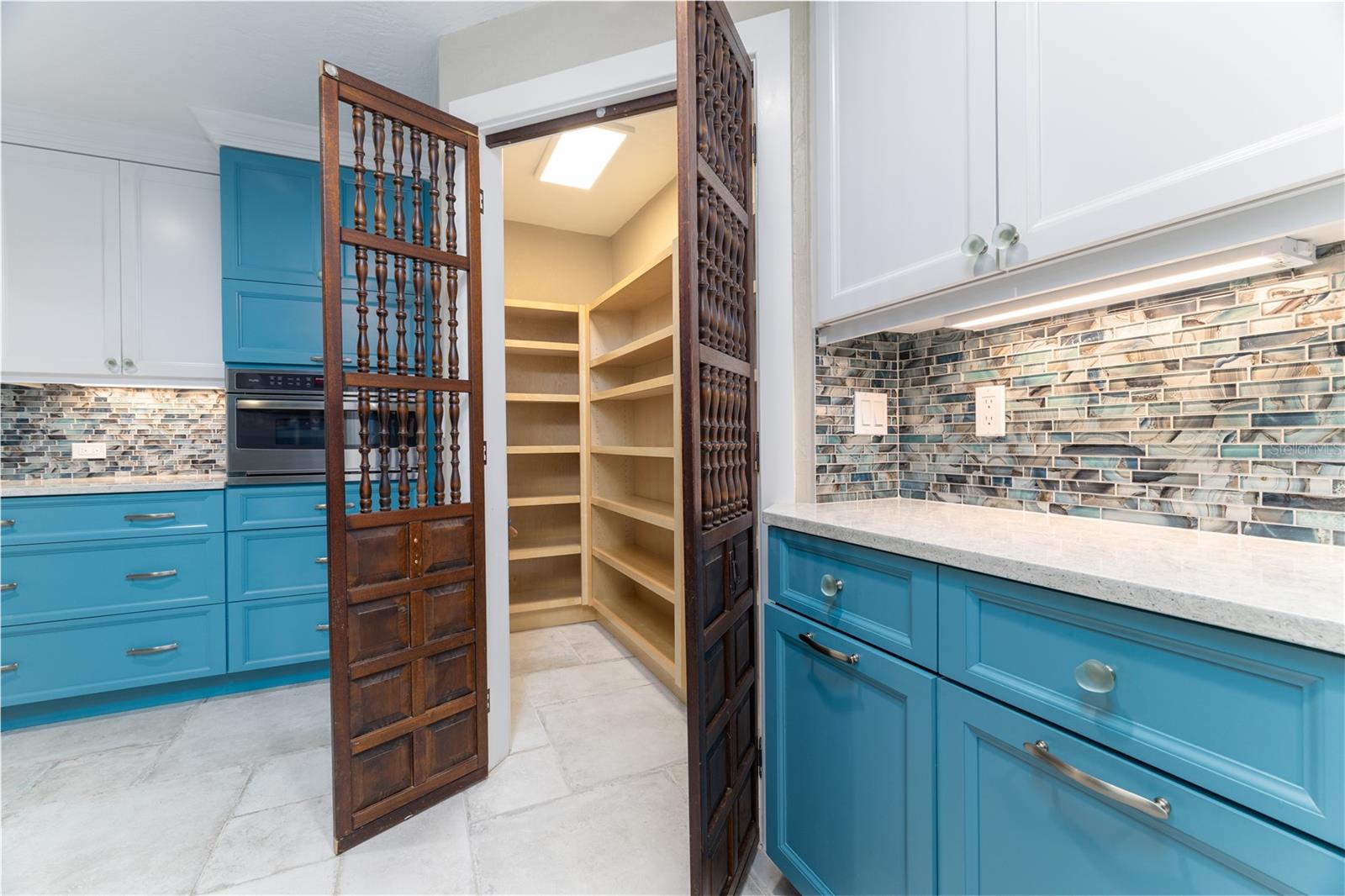 Image 12 of 51 For 6260 Atlantic Avenue