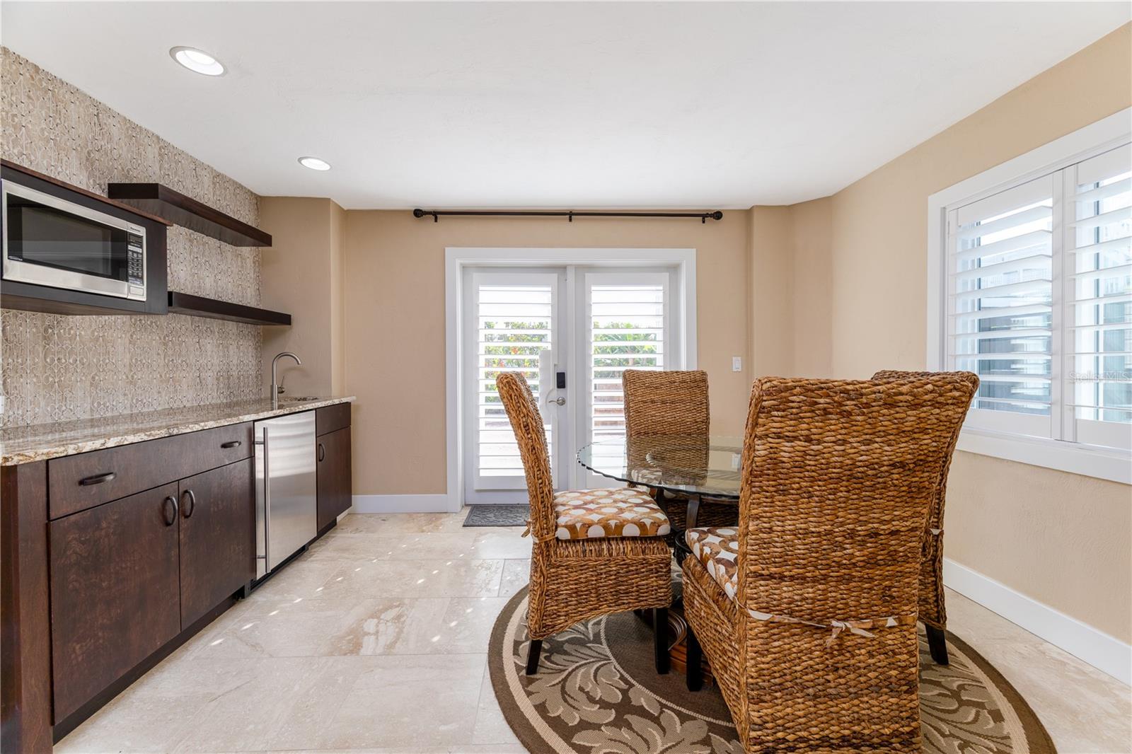 Image 33 of 51 For 6260 Atlantic Avenue